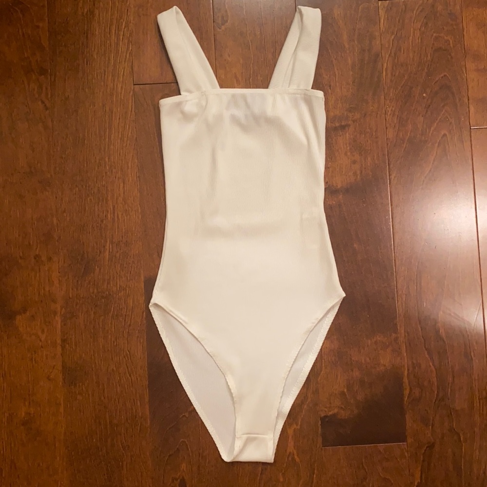 Boohoo Square Neck Bodysuit